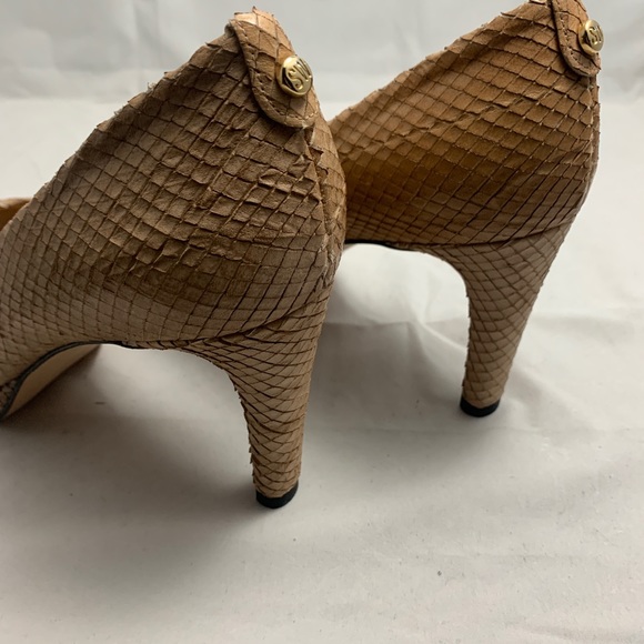 New Stuart Weitzman 10 tan snakeskin platform heel - Picture 3 of 8